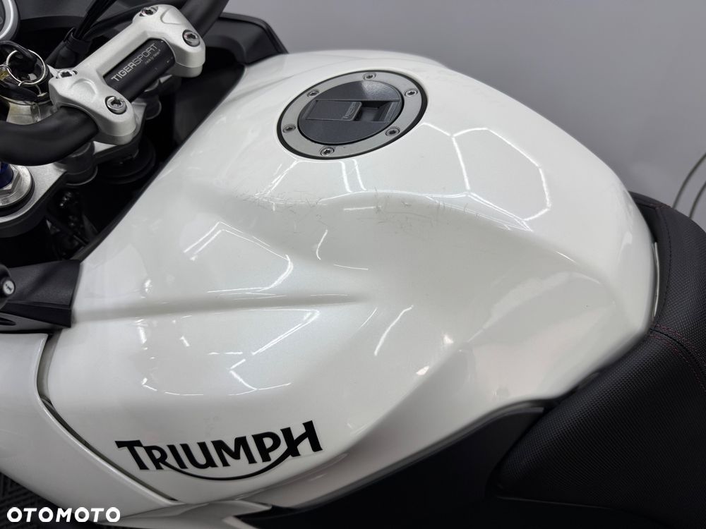Triumph Tiger - 13