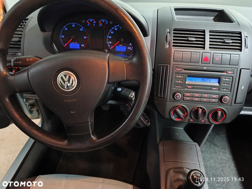 Volkswagen Polo 1.4 TDI DPF BlueMotion - 10