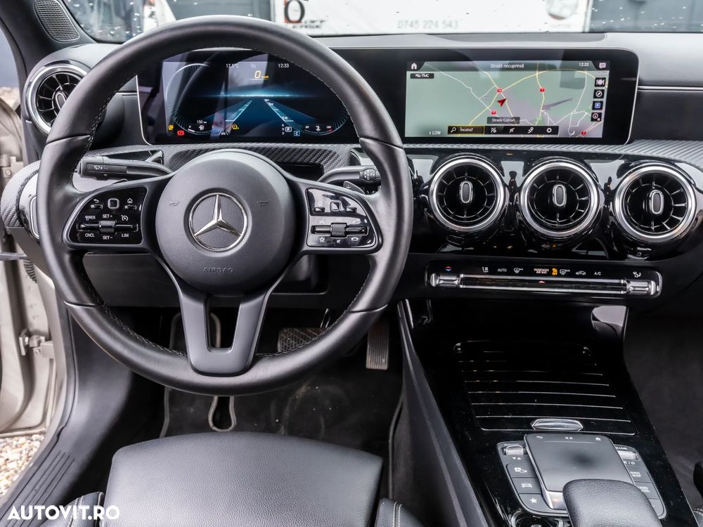 Mercedes-Benz A 180 d Sedan 7G-DCT - 19