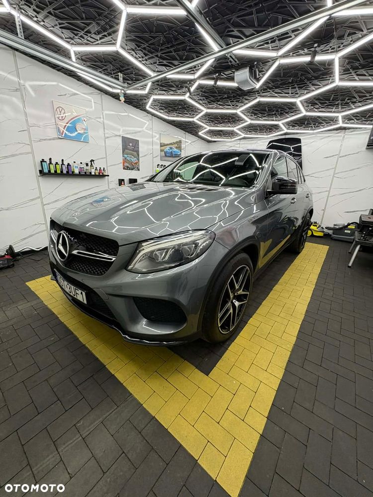Mercedes-Benz GLE - 23