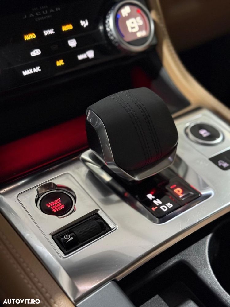 Jaguar F-Pace D200 AWD R-Dynamic HSE - 18