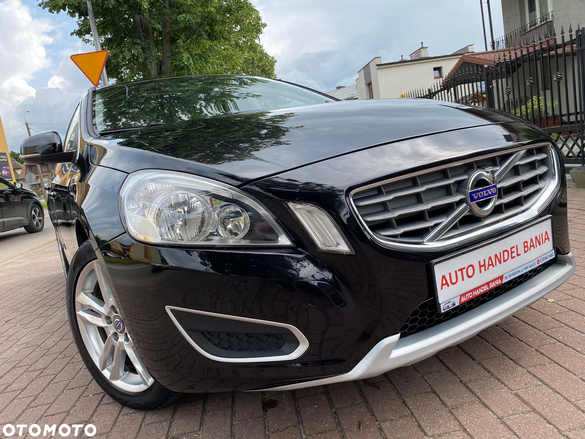 Volvo V60 D2 Summum - 13
