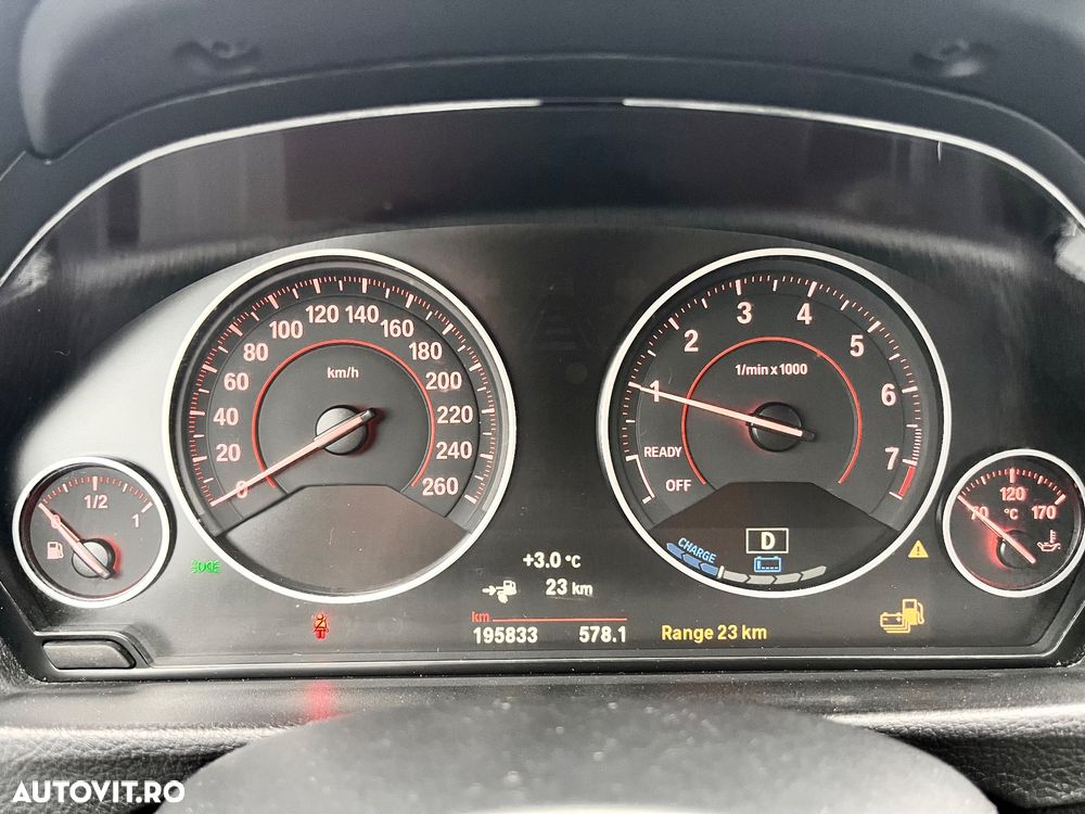 BMW Seria 3 330e iPerformance M Sport - 38