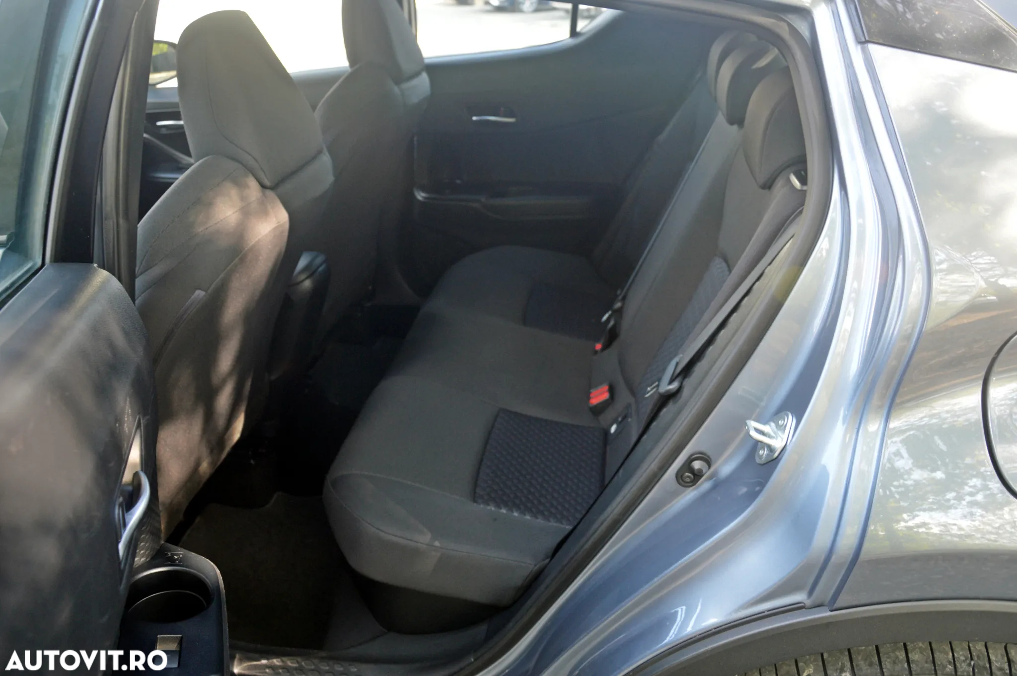 Toyota C-HR 1.8 HSD 122 CP 4x2 CVT C-enter - 29