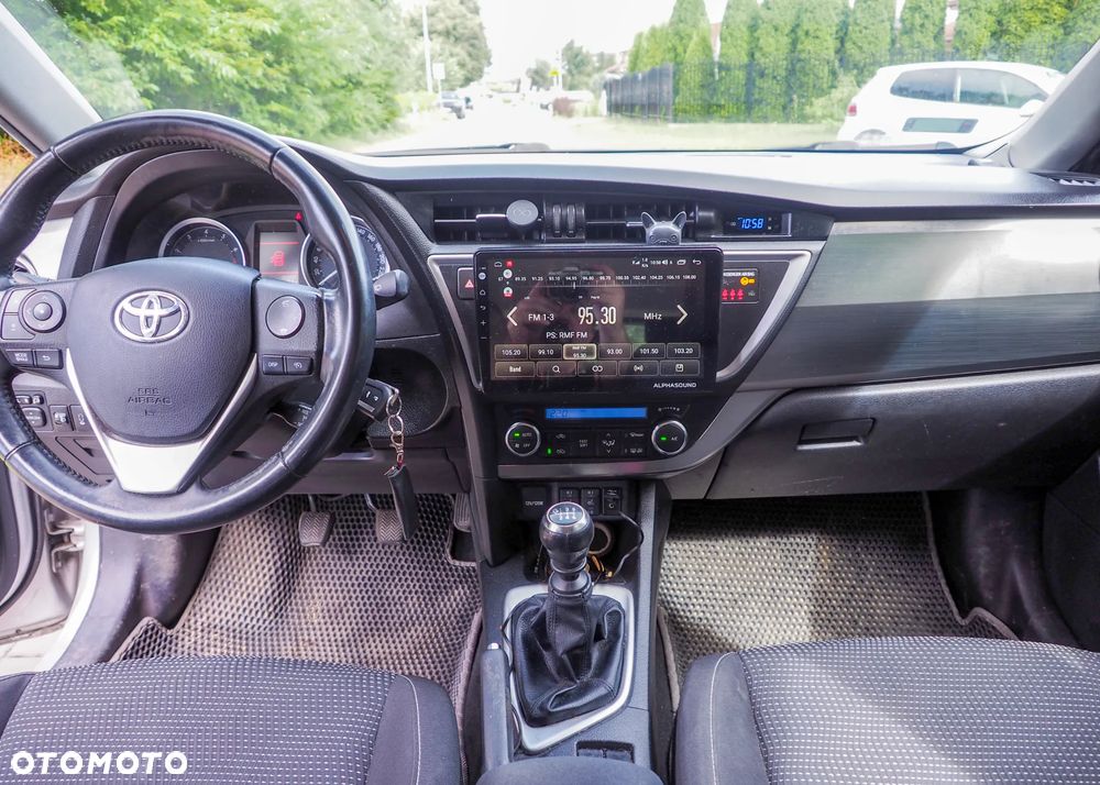 Toyota Auris - 5