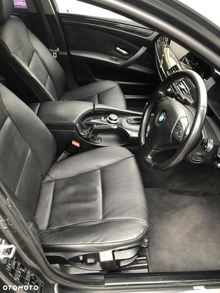 BMW Seria 5 520d Touring - 7
