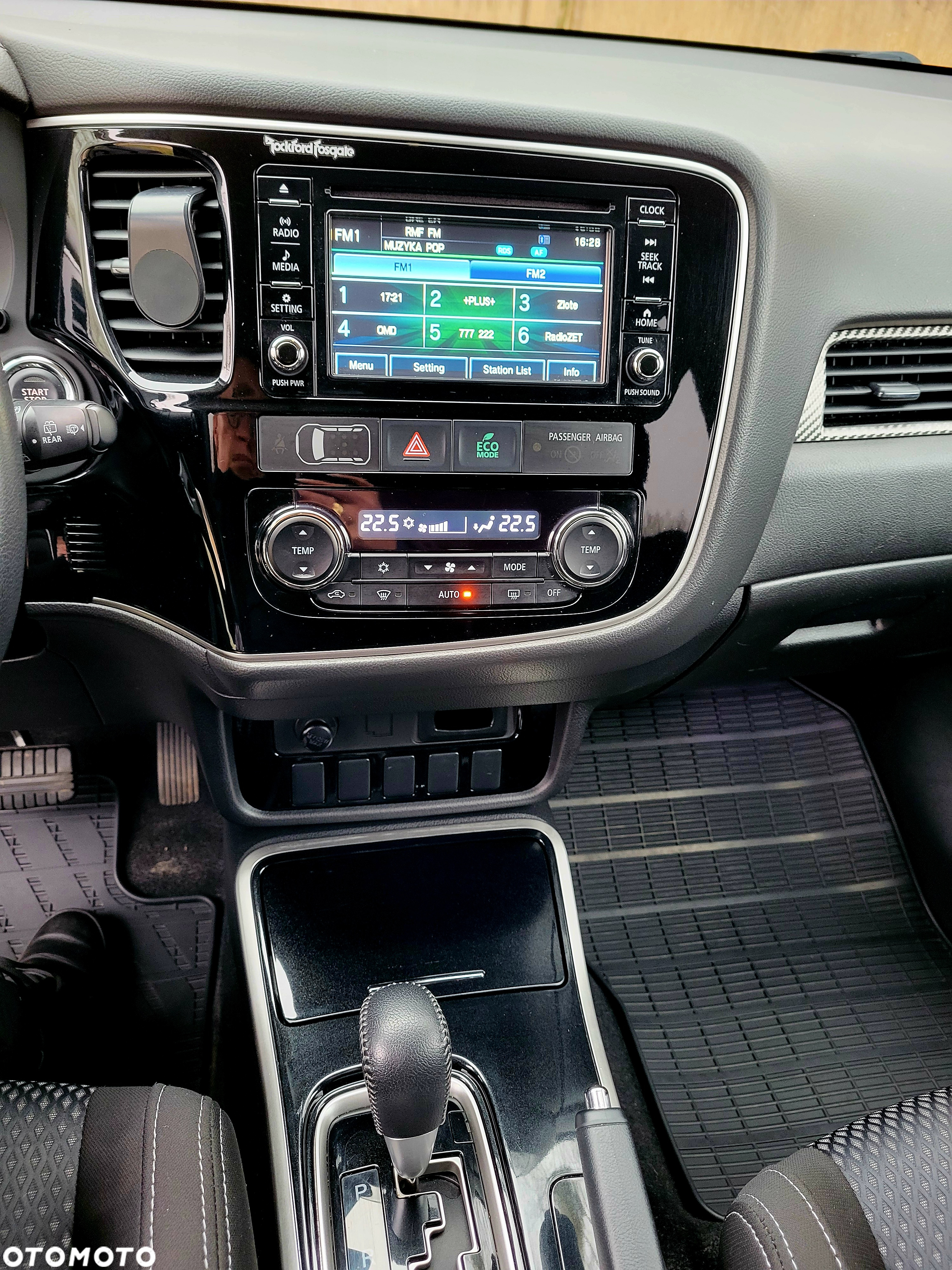 Mitsubishi Outlander 2.0 Intense + 4WD CVT - 5