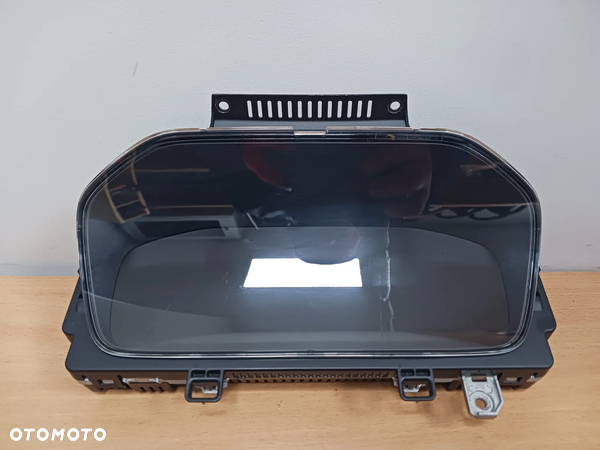 Licznik zegar wyświetlacz Volvo S90 V90 XC90 S60 V60 XC60 32276753 EUROPA