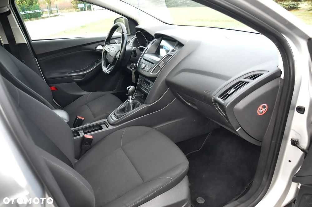 Ford Focus 1.5 TDCi DPF Start-Stopp-System Business - 29
