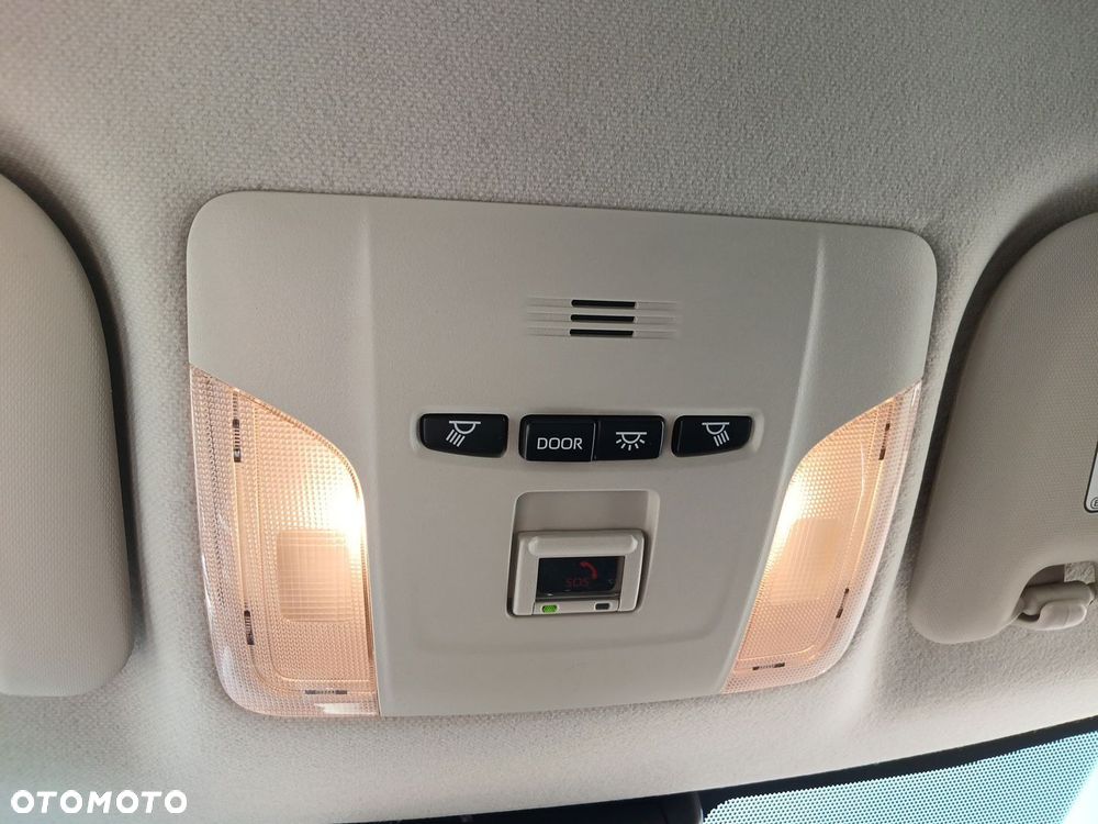 Toyota Corolla - 22