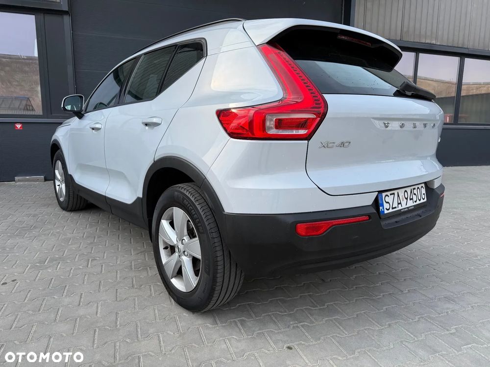 Volvo XC 40 T2 Momentum Core - 6