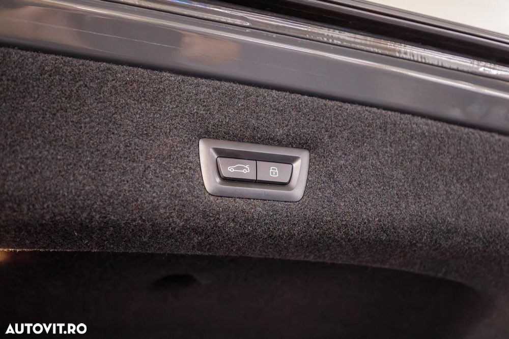BMW M7 M760e xDrive AT PHEV - 34