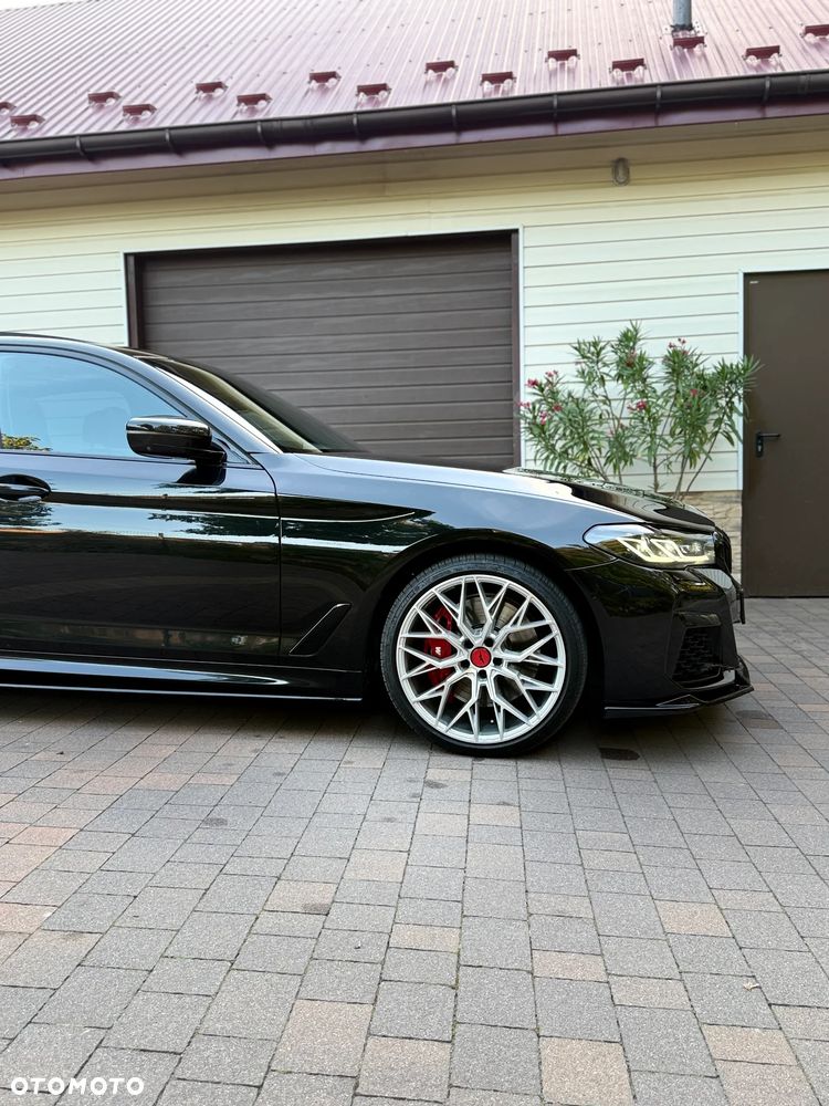 BMW Seria 5 540i M Sport sport - 17