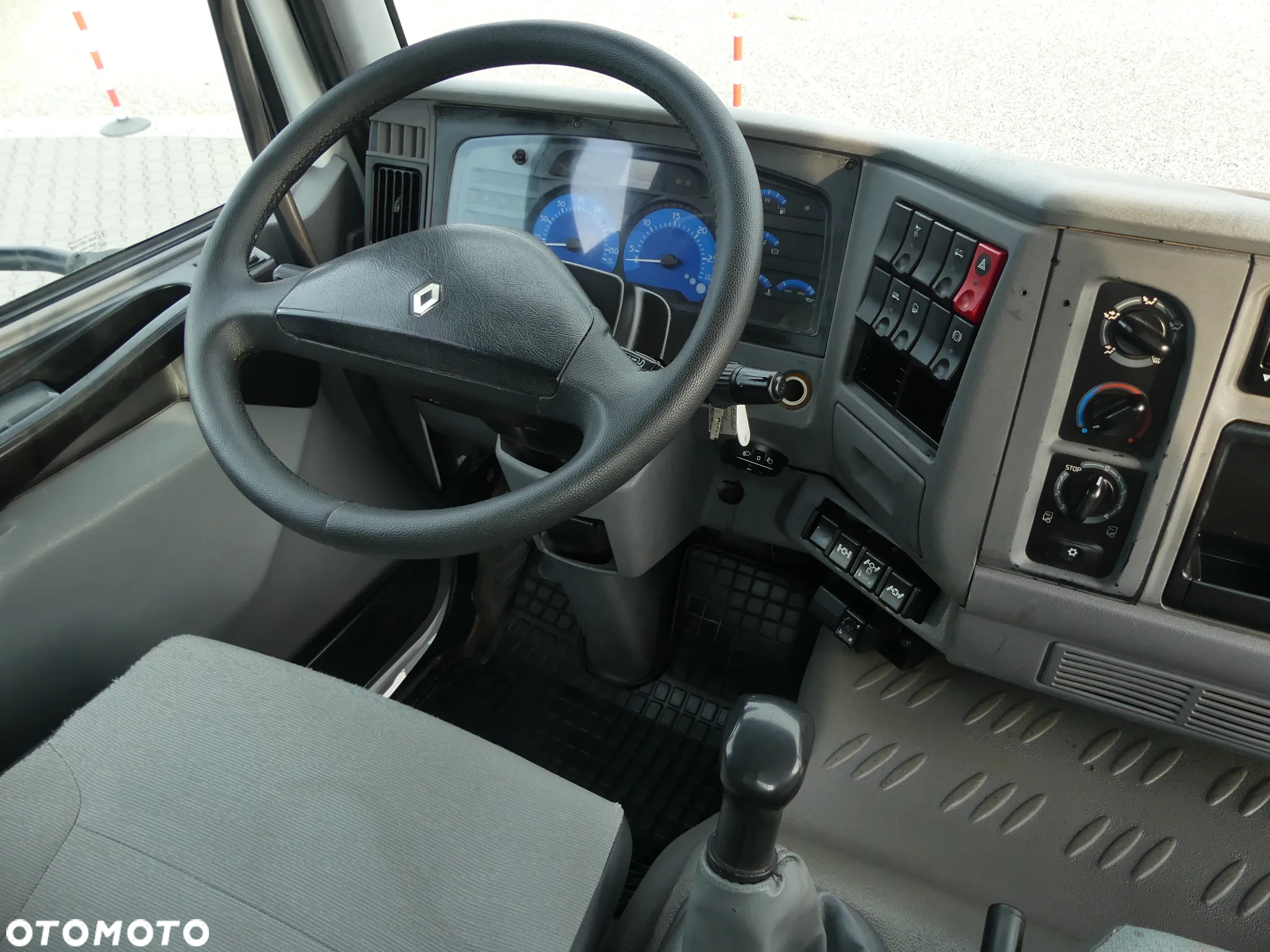 Renault MIDLUM 180  4x4 / WYWROTKA + HDS HIAB SKŁADANY W Z / - 25