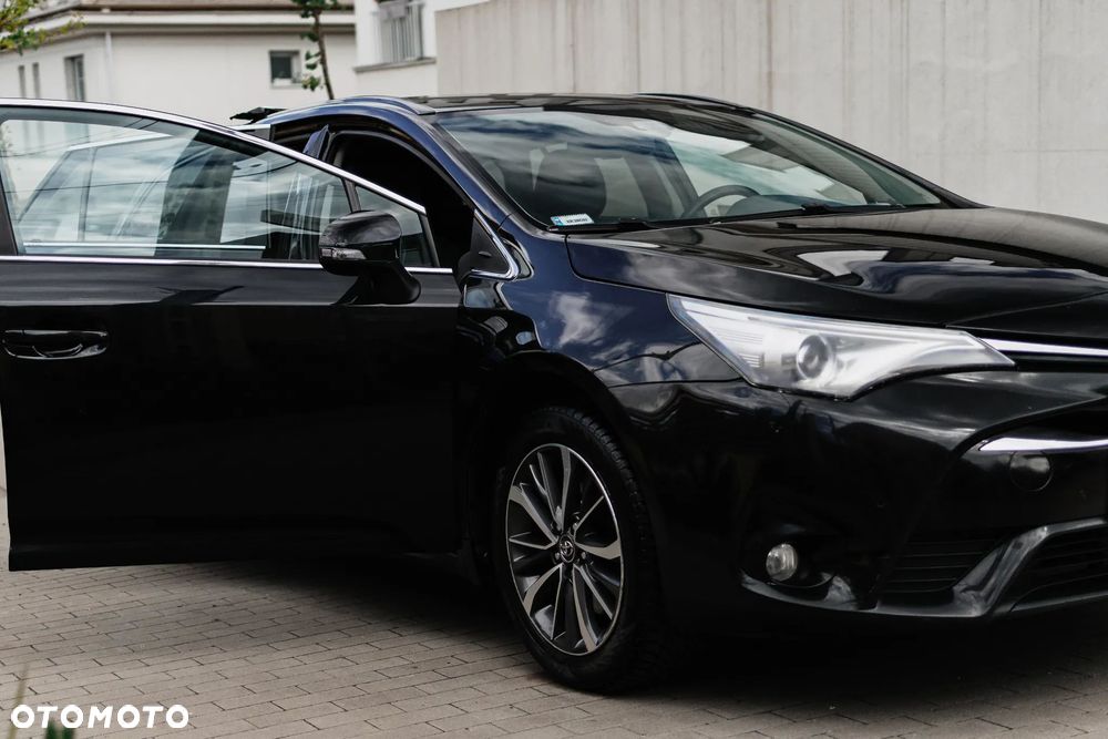 Toyota Avensis 2.0 D-4D Prestige - 5
