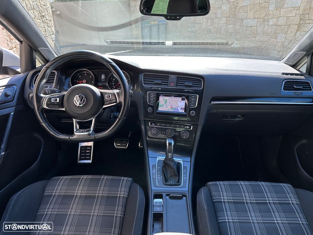 VW Golf 2.0 TDi GTD DSG - 7