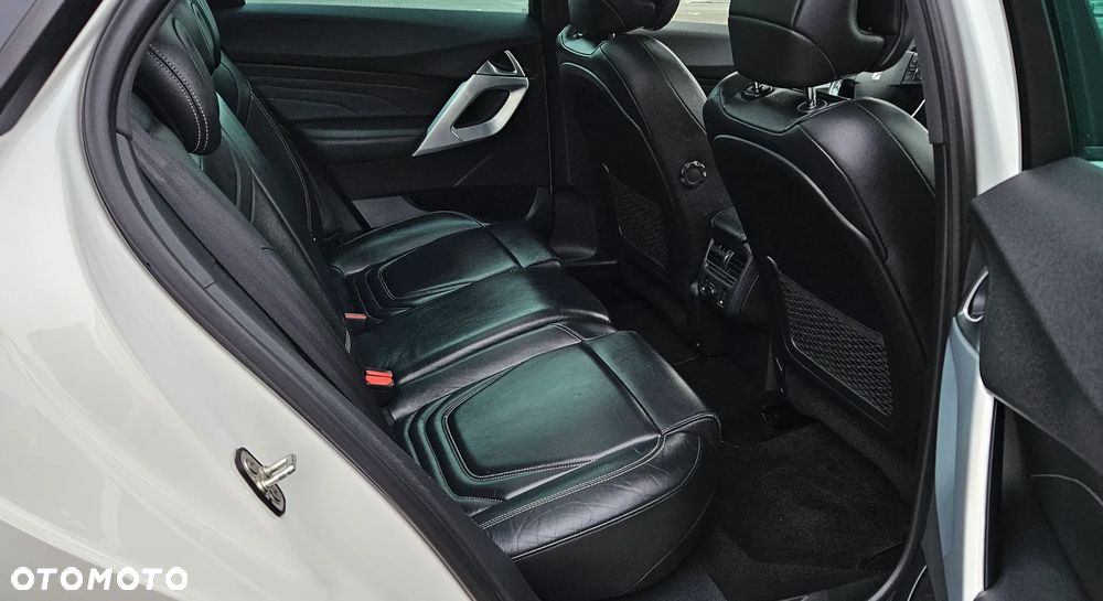 Citroën DS5 HDi 165 SoChic - 7