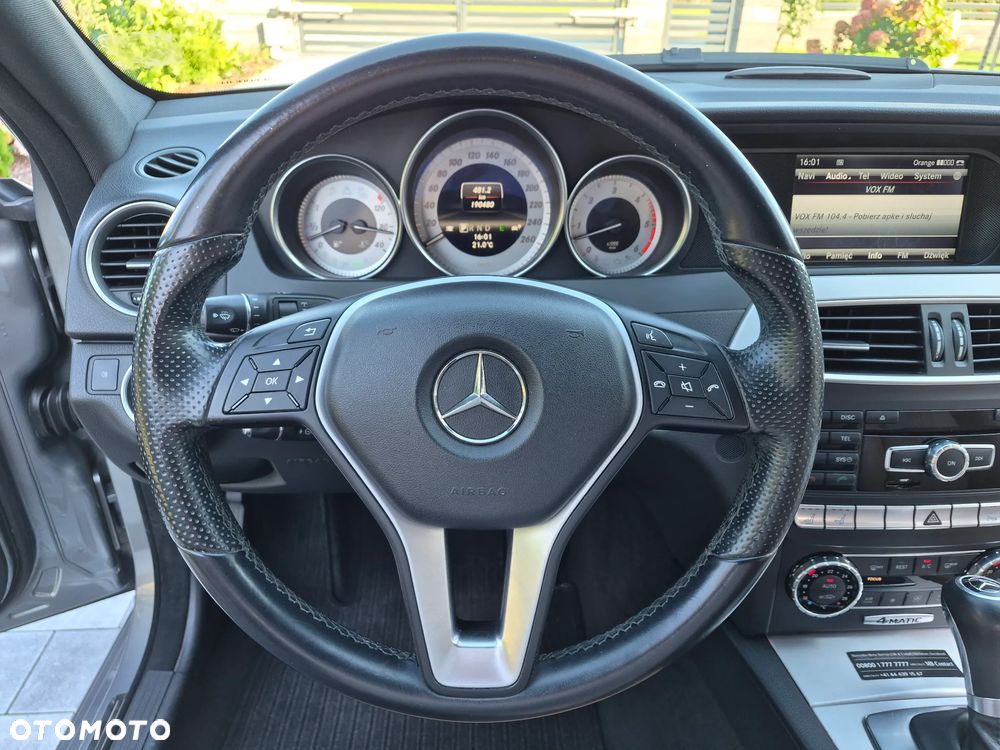 Mercedes-Benz Klasa C 300 CDI BlueEff 4-Matic Avantgarde - 21