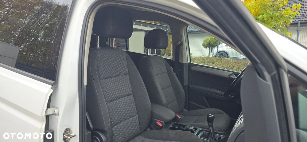 Volkswagen Touran 1.6 TDI BMT Trendline - 29