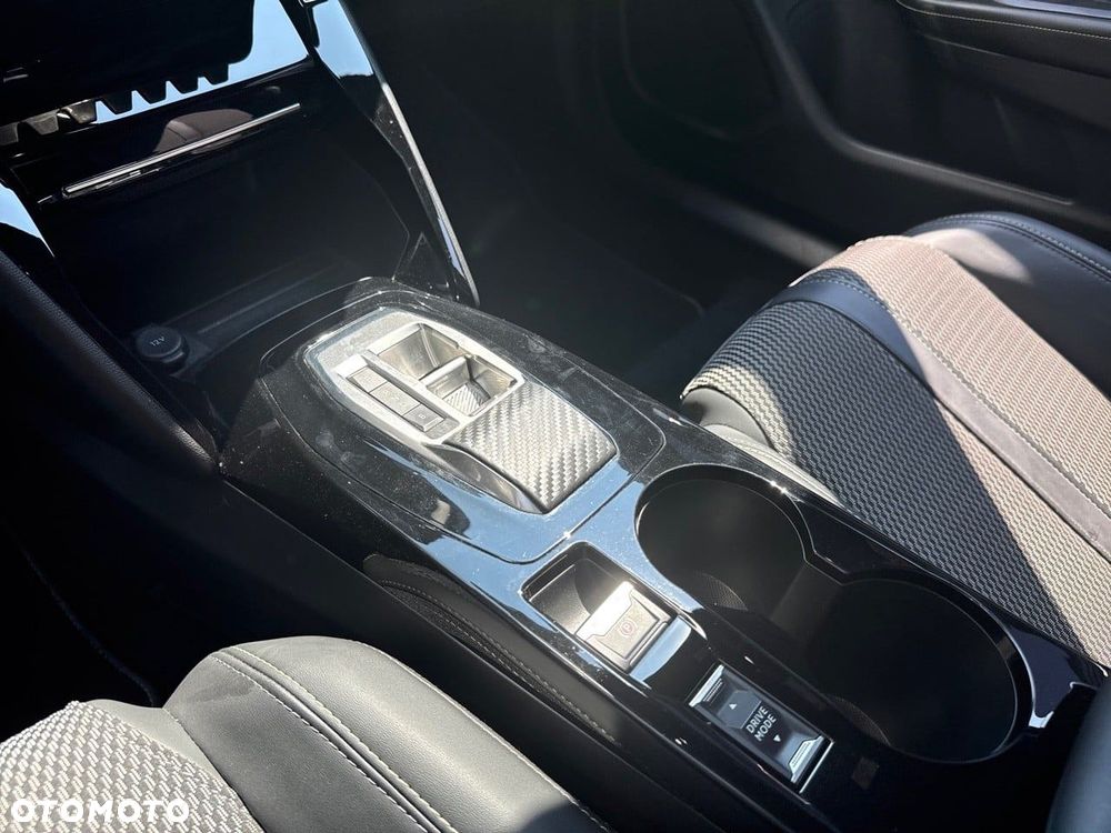 Peugeot 2008 54kWh GT - 26