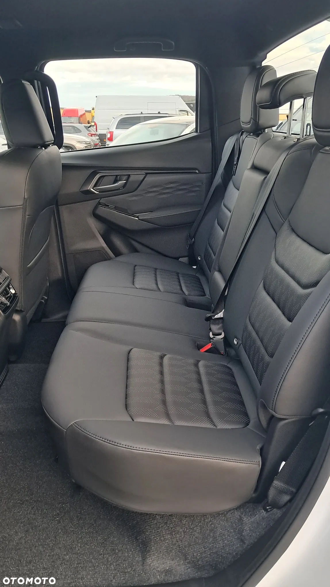 Isuzu D-Max 1.9 DC LSE - 8