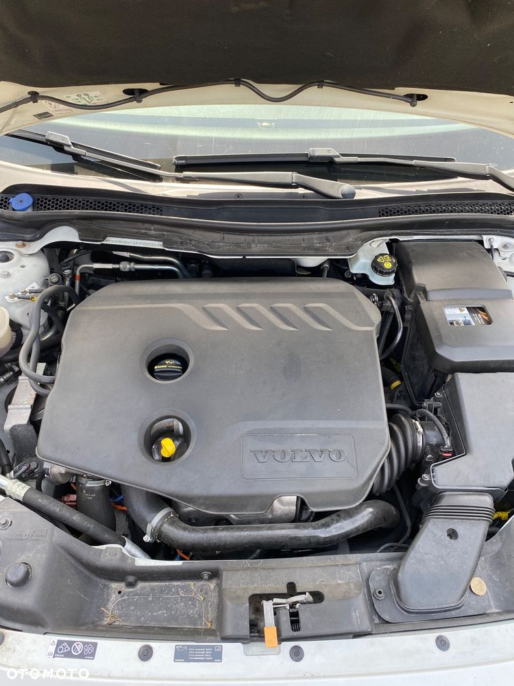 Volvo C30 D2 R-Design - 12