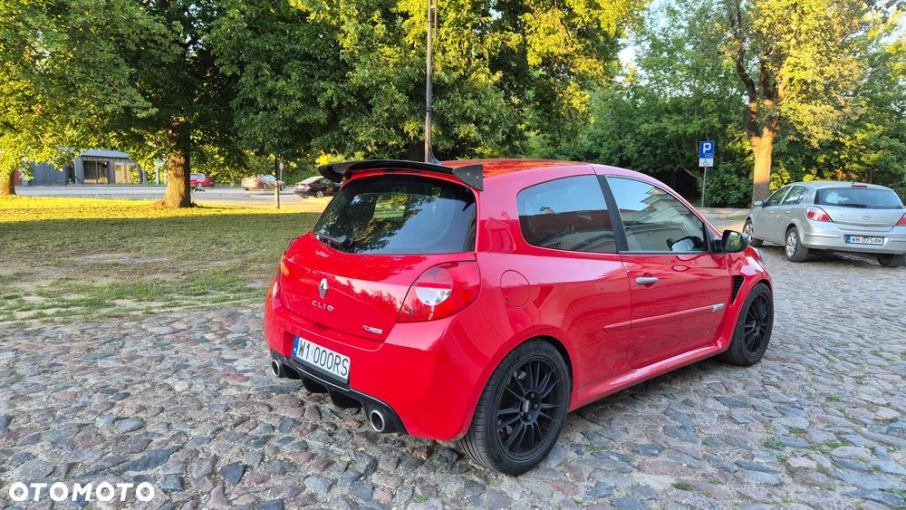 Renault Clio 2.0 16V Sport - 5