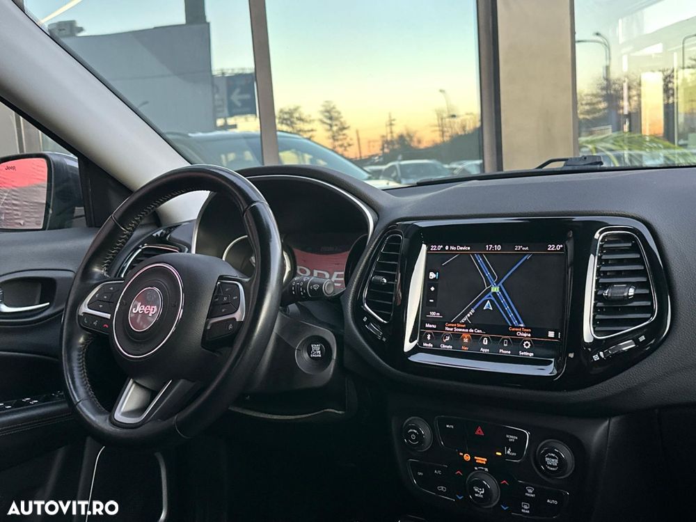 Jeep Compass - 10
