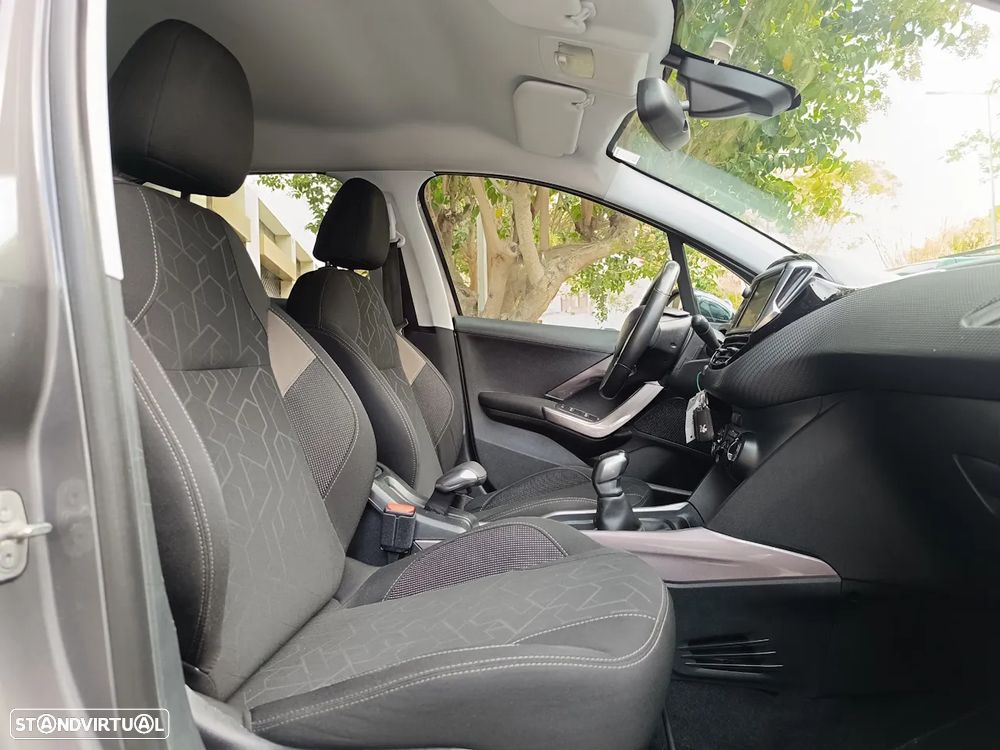 Peugeot 2008 1.2 PureTech Style - 19