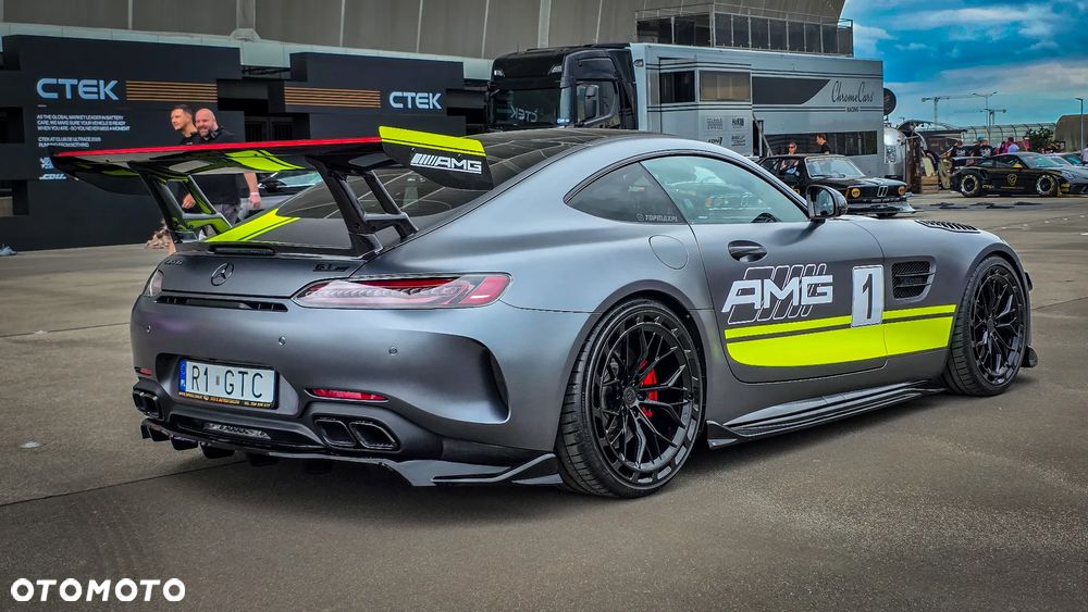 Mercedes-Benz AMG GT C - 4