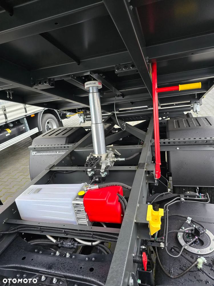 FUSO Canter 3C15 - 6