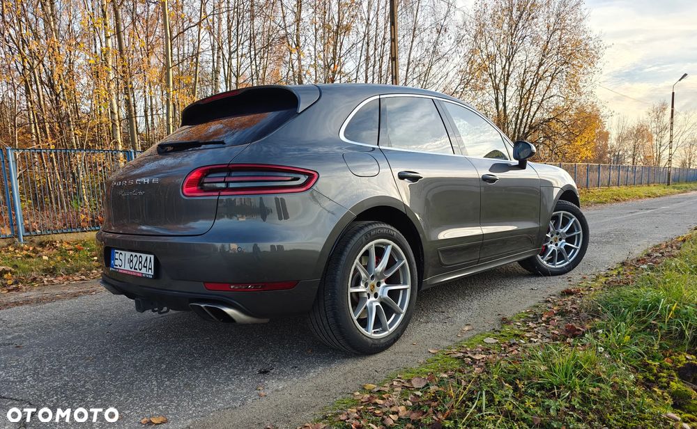 Porsche Macan Turbo - 15