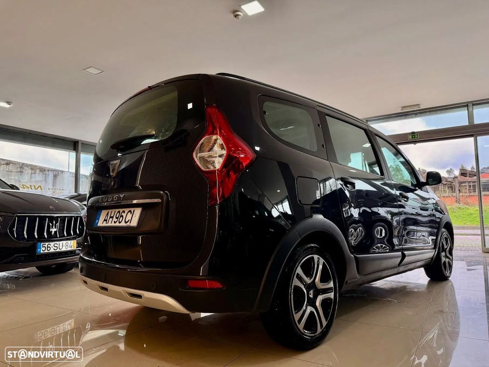 Dacia Lodgy 1.3 TCe Stepway 7L - 8