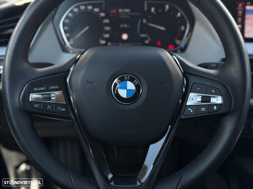 BMW 116 d Advantage Auto — fotografia 20