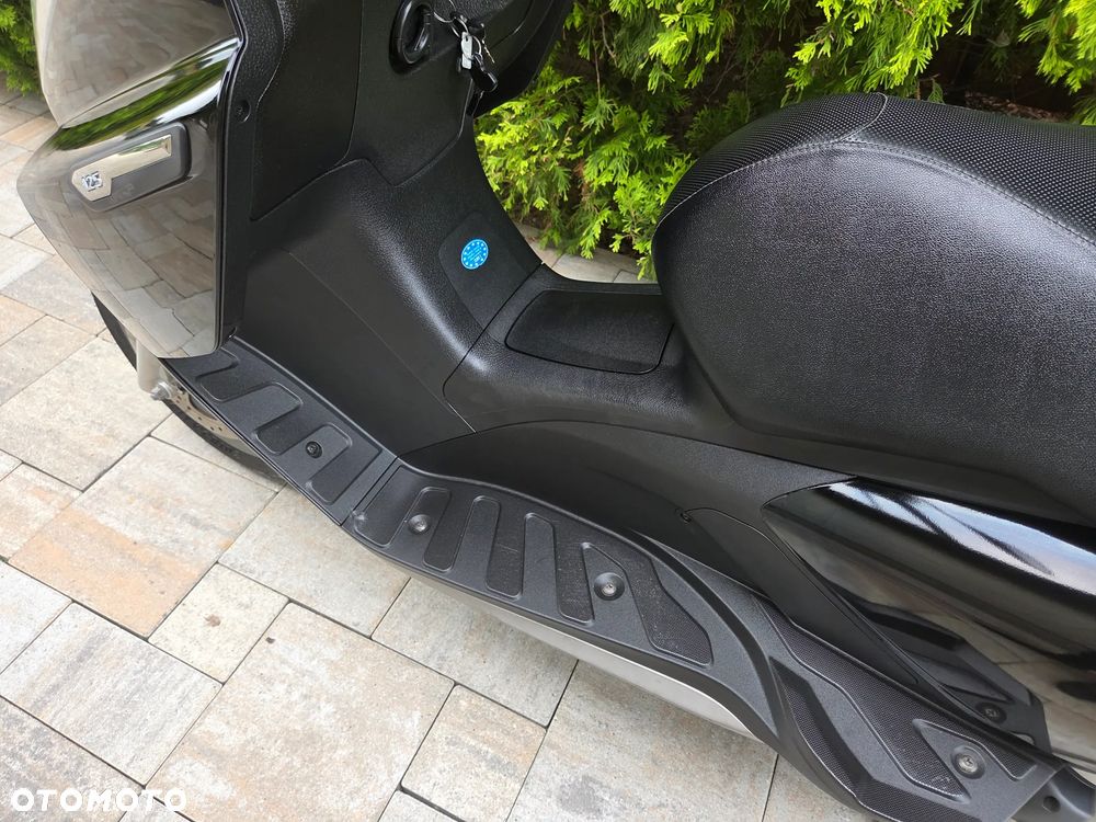 Piaggio X7 - 19