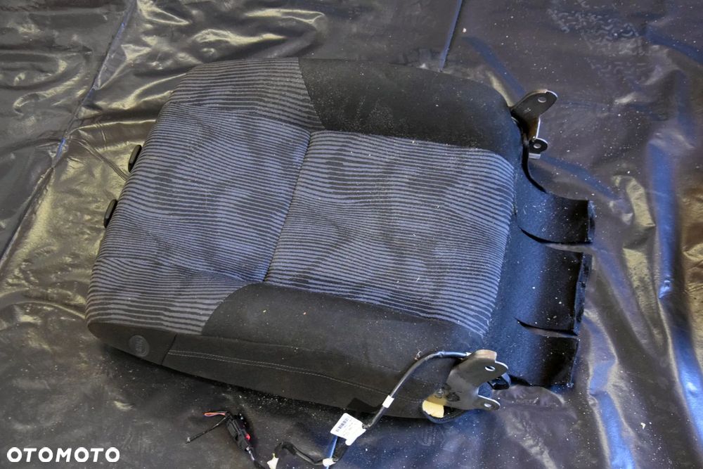 Dacia Sandero Logan Oparcie fotela prawe - 2