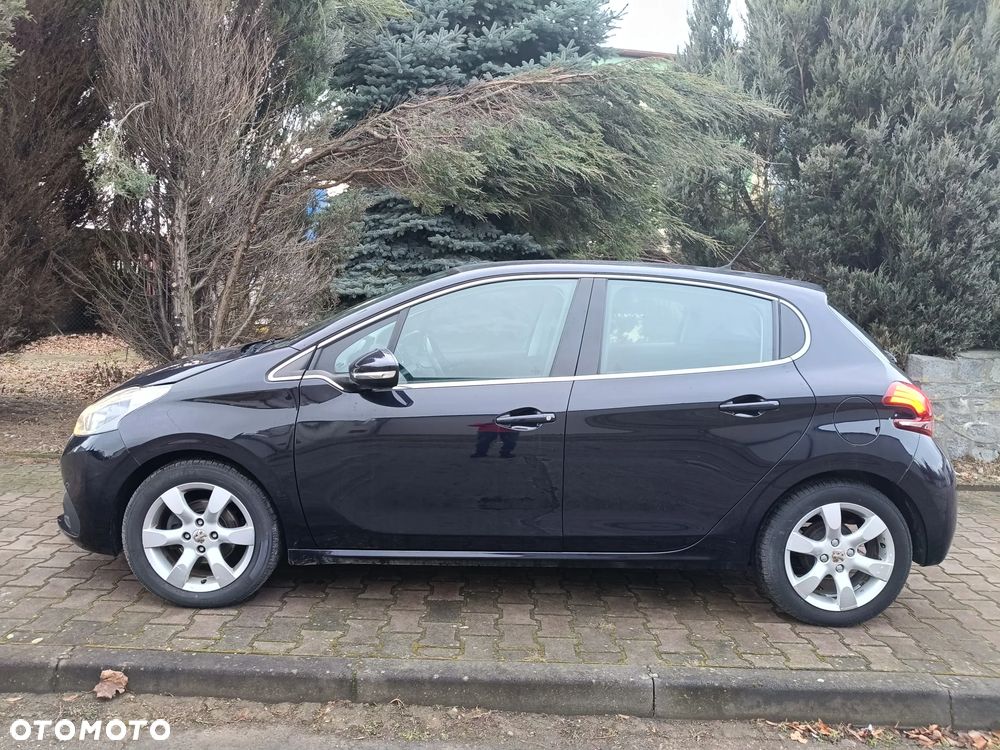 Peugeot 208 PureTech 82 Start & Stop Tech Edition - 3