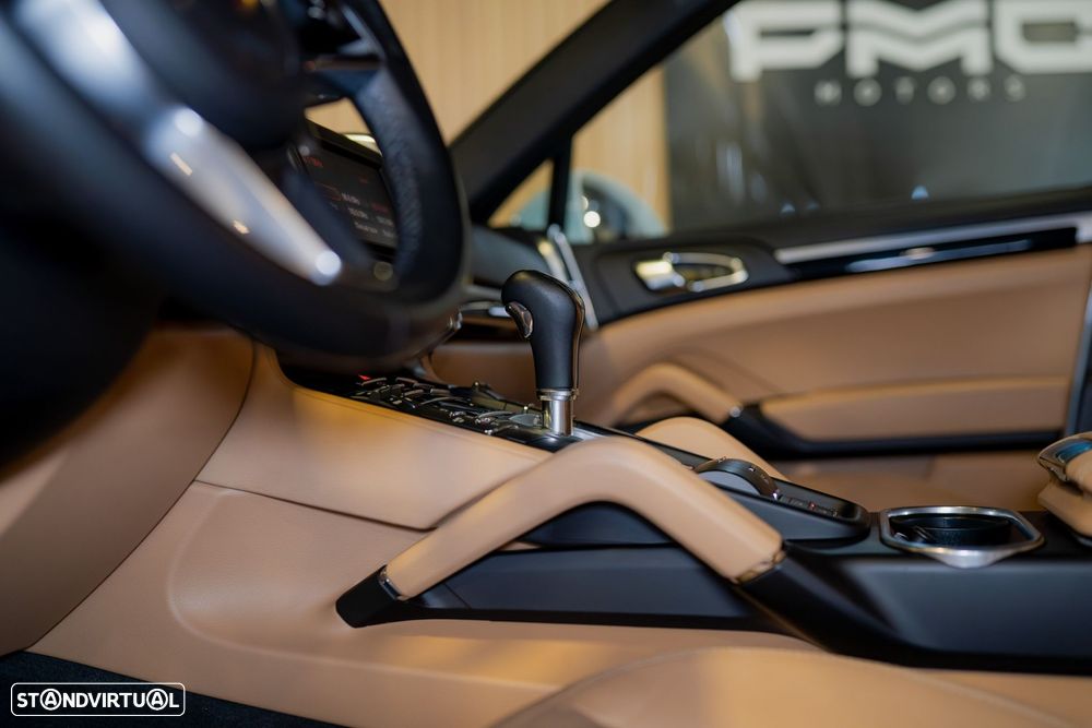 Porsche Cayenne S E-Hybrid - 31