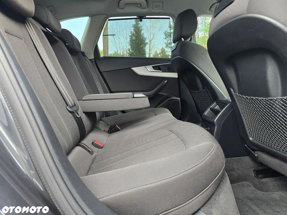 Audi A4 Avant 35 TDI S tronic - 24