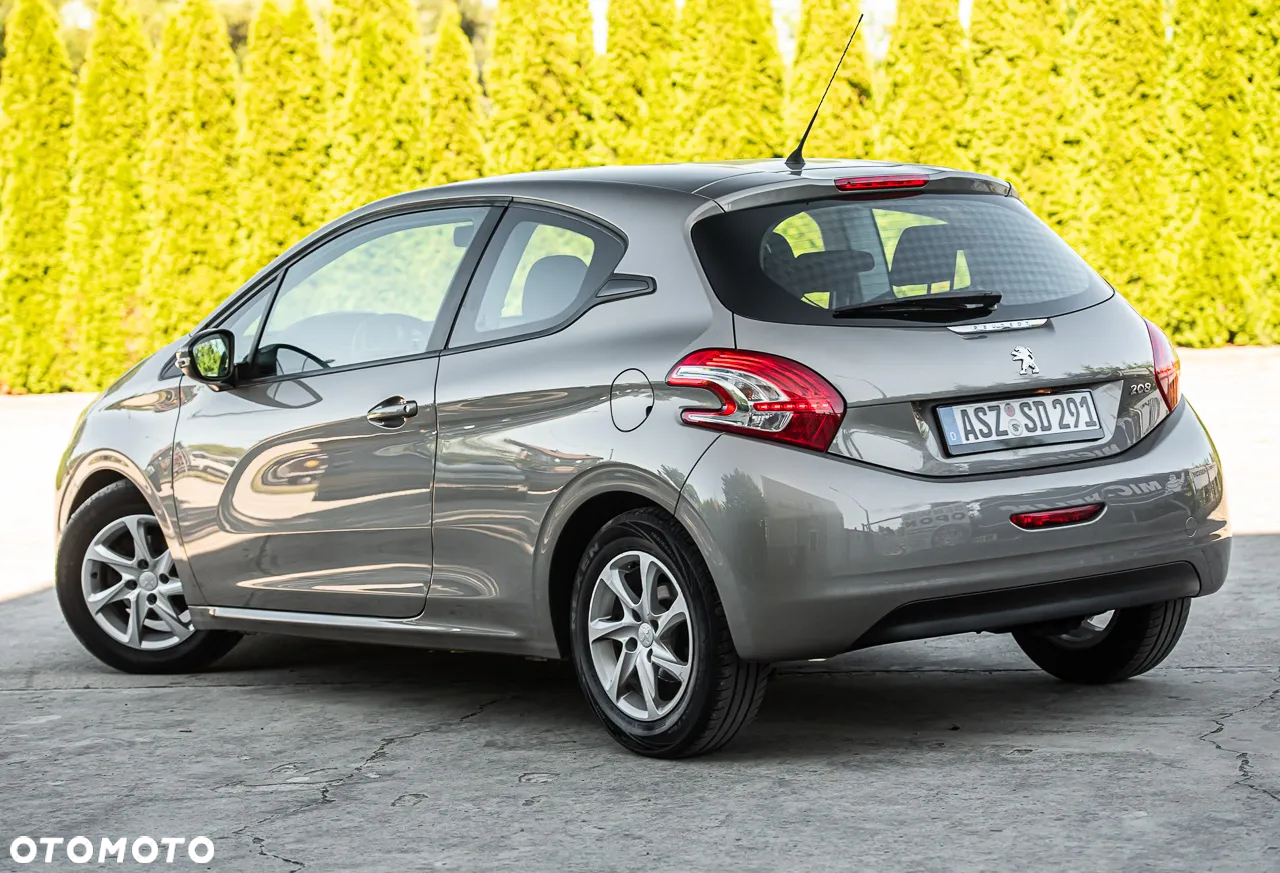 Peugeot 208 - 9