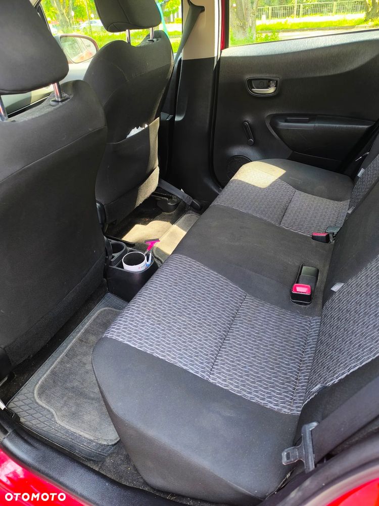 Toyota Yaris 1.0 Active - 11