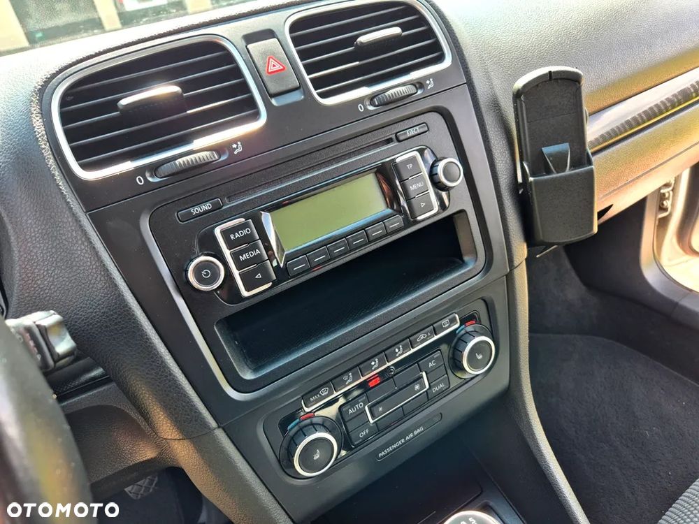 Volkswagen Golf 1.6 TDI Comfortline - 14