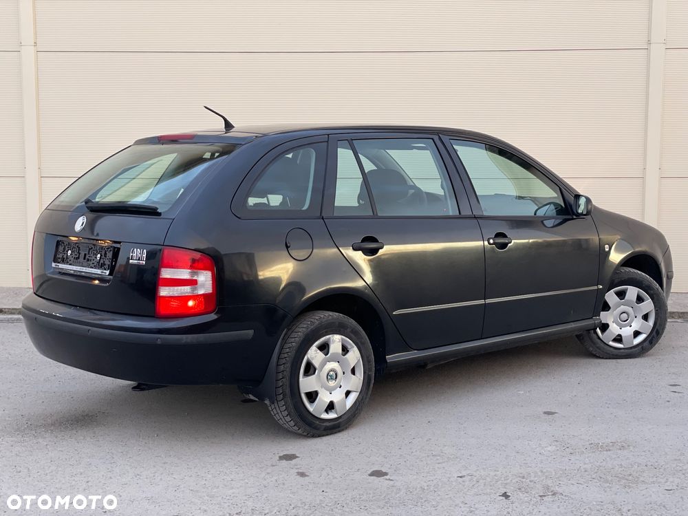 Skoda Fabia - 8
