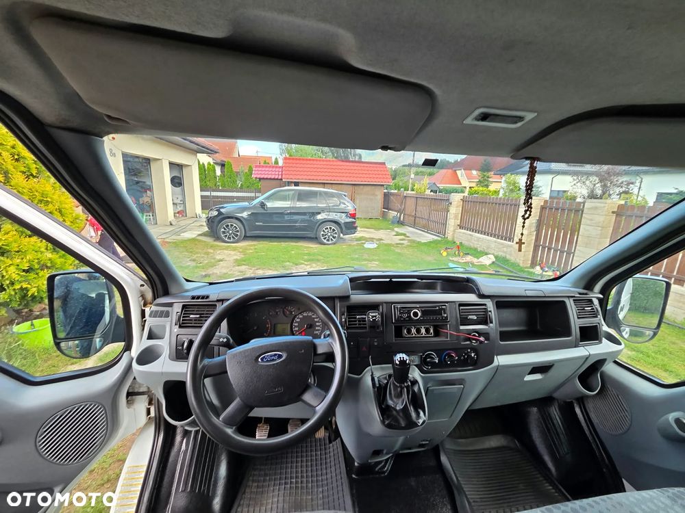 Ford Transit - 18