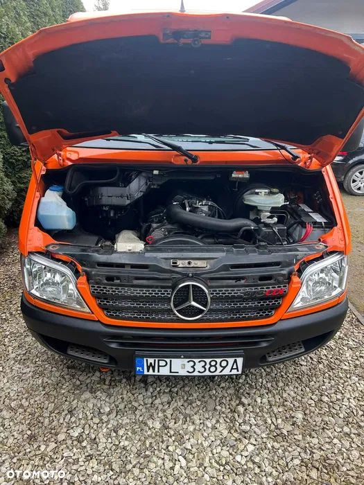 Mercedes-Benz Sprinter - 9