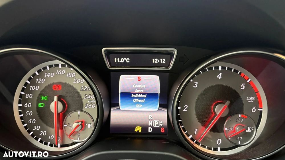 Mercedes-Benz GLA 200 d 4MATIC Aut. - 10