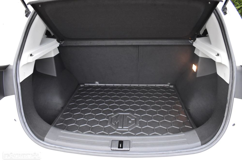 MG ZS EV 44.5 kWh Luxury - 17