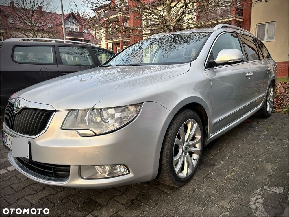 Skoda Superb 2.0 TDI DSG Elegance - 3