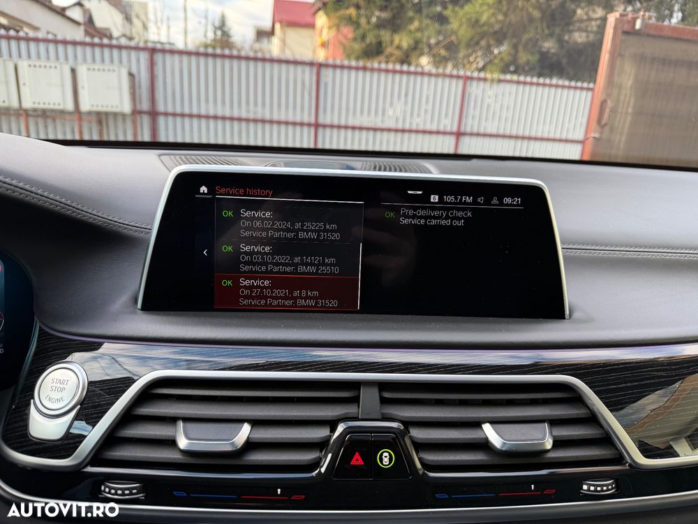 BMW Seria 7 730d xDrive MHEV - 27