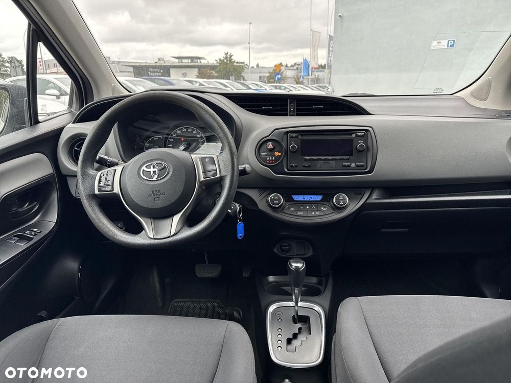 Toyota Yaris - 11